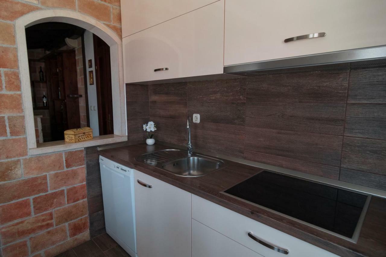 Apartments Ivana Postira Ngoại thất bức ảnh