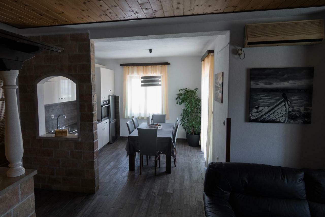 Apartments Ivana Postira Ngoại thất bức ảnh