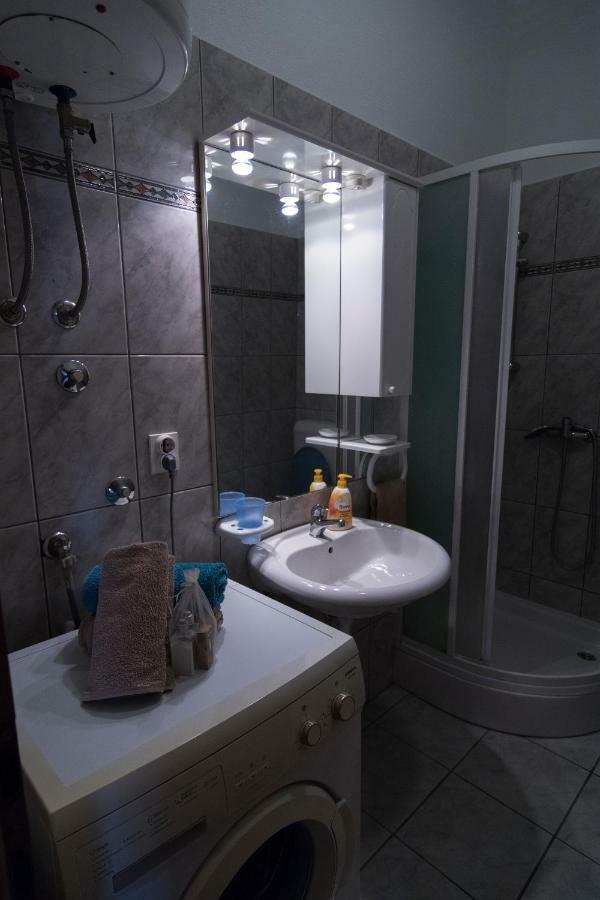 Apartments Ivana Postira Ngoại thất bức ảnh