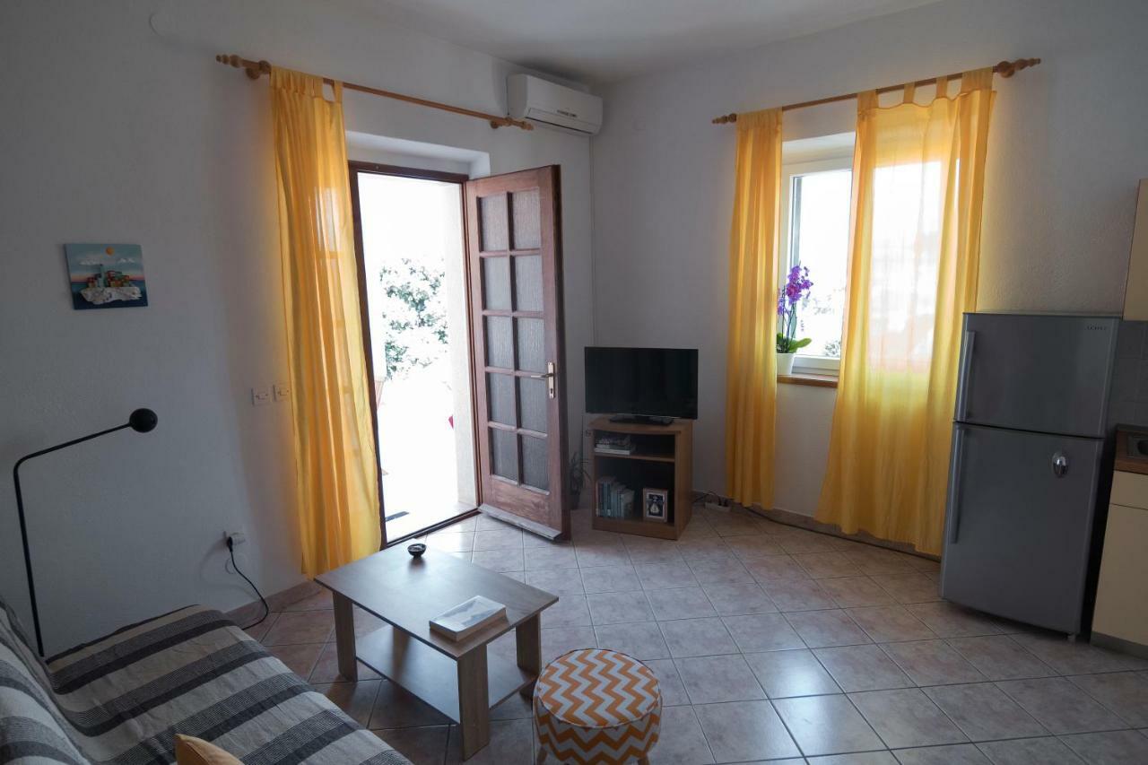 Apartments Ivana Postira Ngoại thất bức ảnh