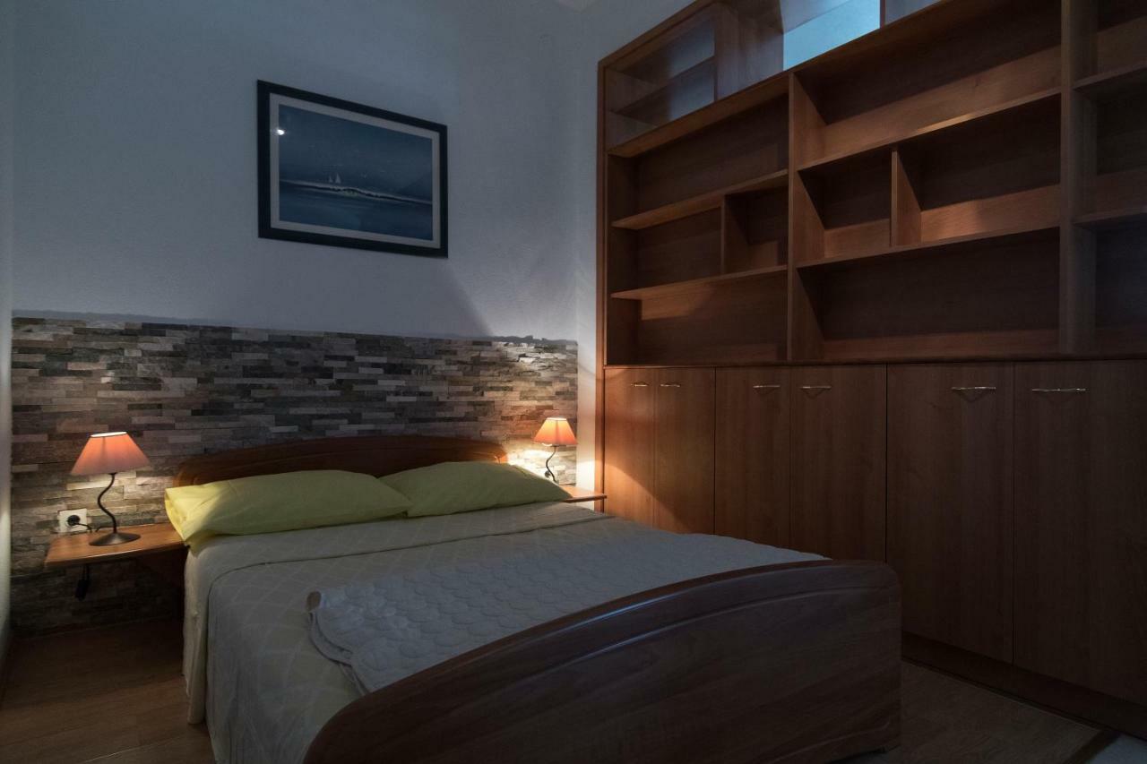 Apartments Ivana Postira Ngoại thất bức ảnh