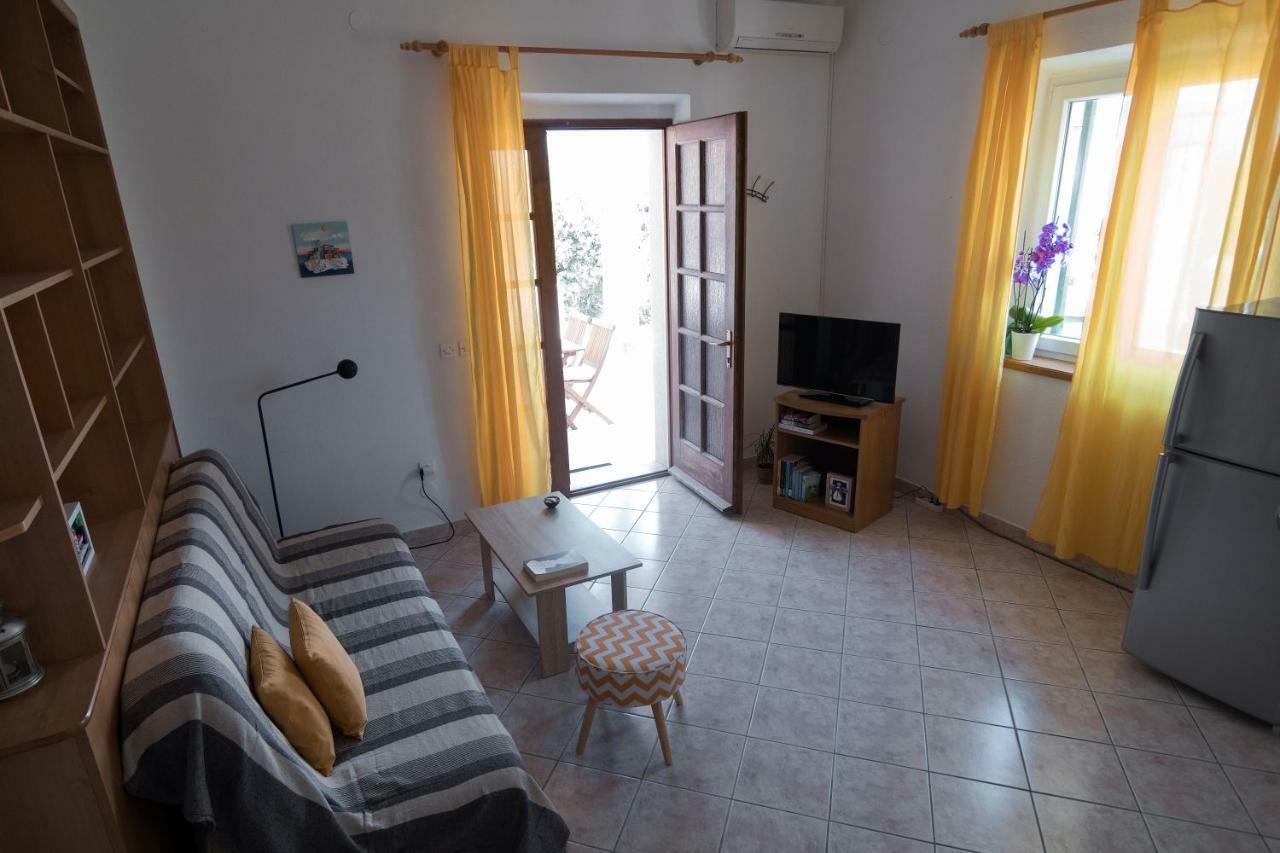 Apartments Ivana Postira Ngoại thất bức ảnh